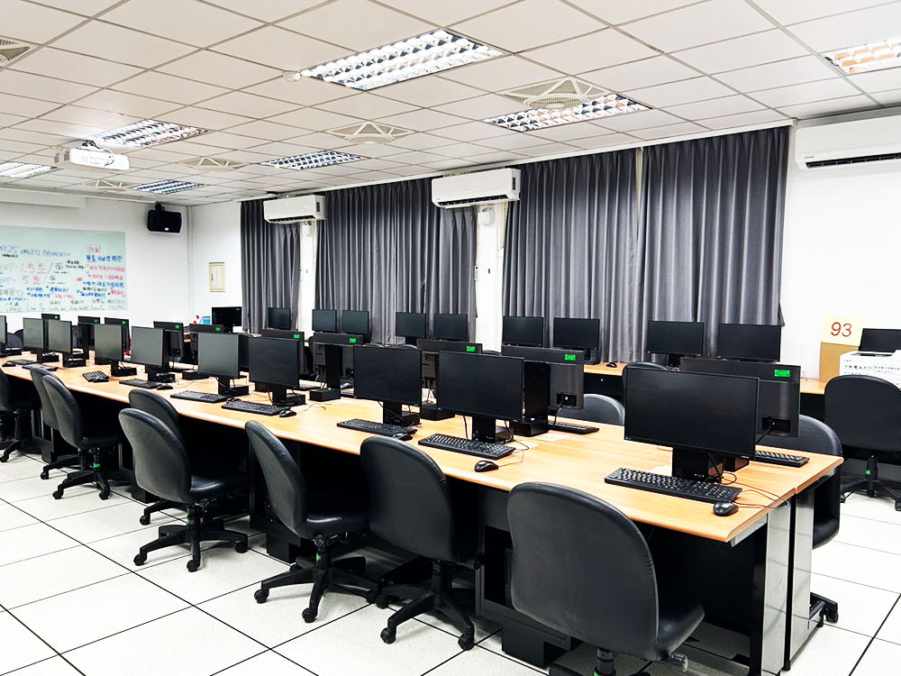G109自由上機電腦教室